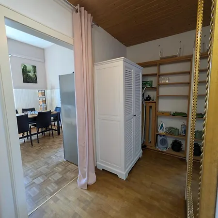 Steinmetz Apartment